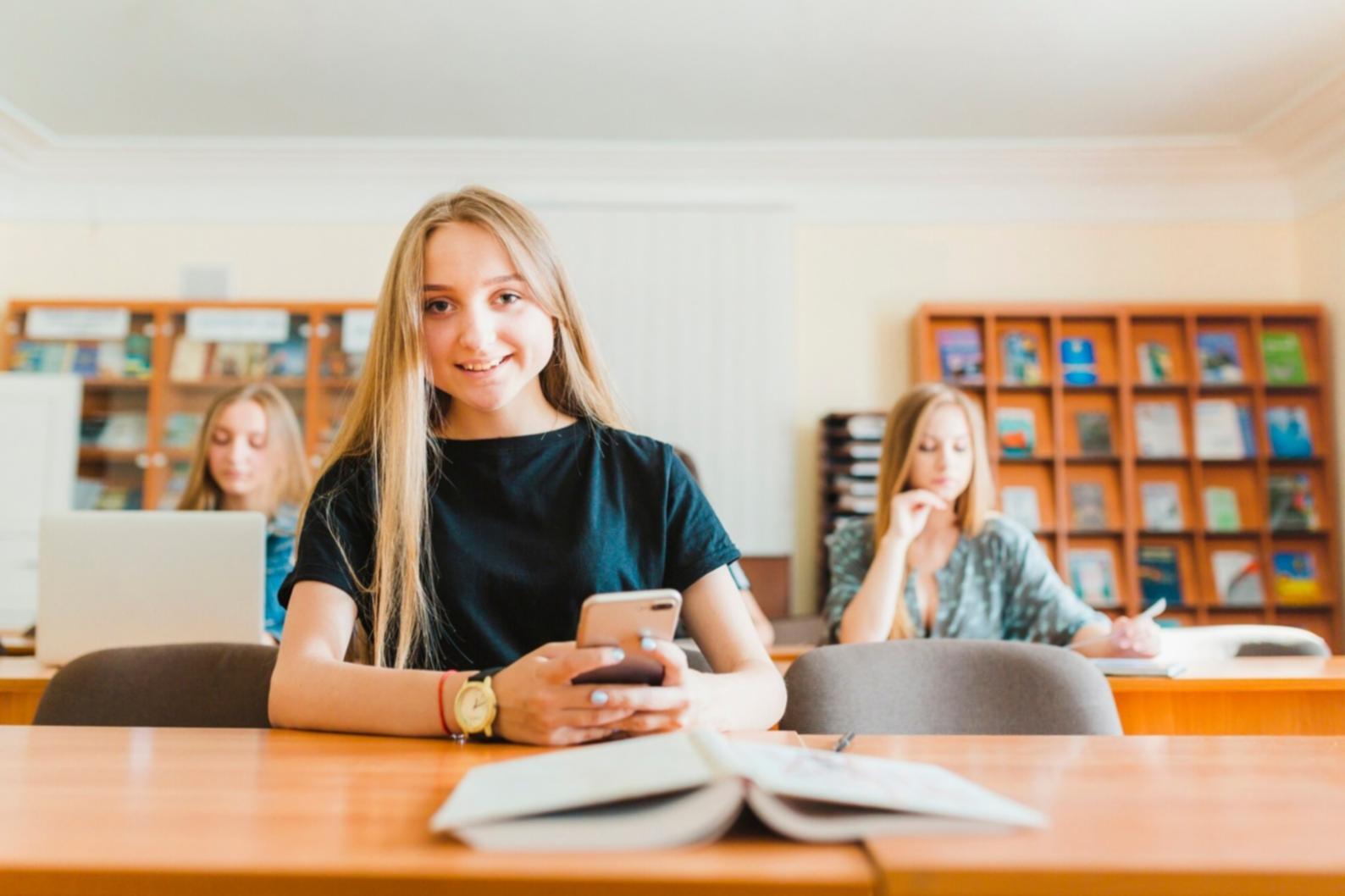 Oficinas modernas de jifistivaepora especializadas en educación financiera